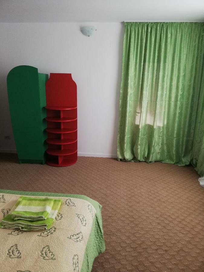 Pensiunea La Safari Targu Neamt Eksteriør bilde